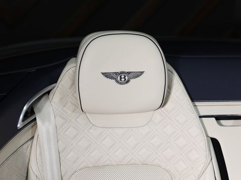 Used 2021 Bentley Continental GT image 29
