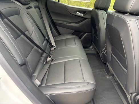 New 2026 Chevrolet Equinox LT w/ Convenience Package II AWD/4WD image 45