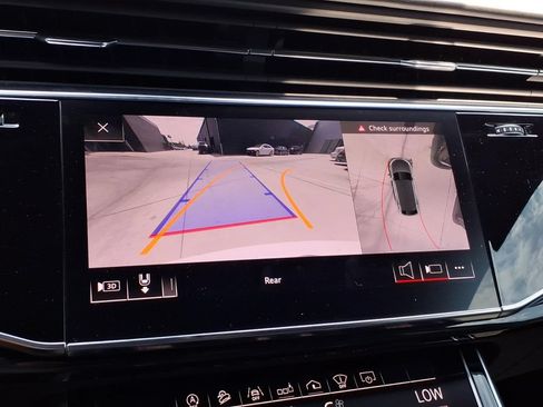 Used 2019 Audi Q8 Prestige w/ Towing Package AWD/4WD image 34