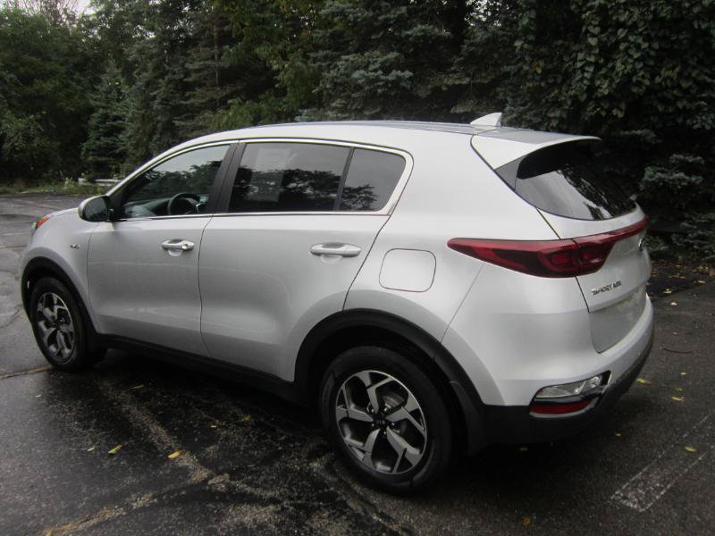 Used 2020 Kia Sportage LX AWD/4WD image 3