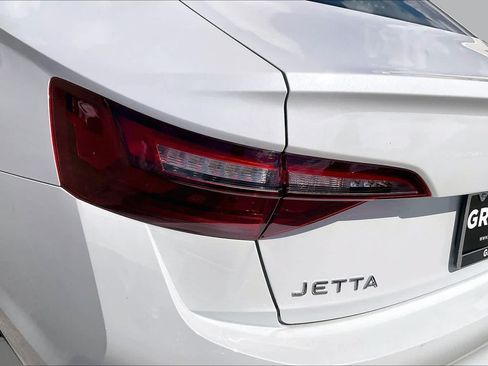 Used 2024 Volkswagen Jetta SE FWD image 27
