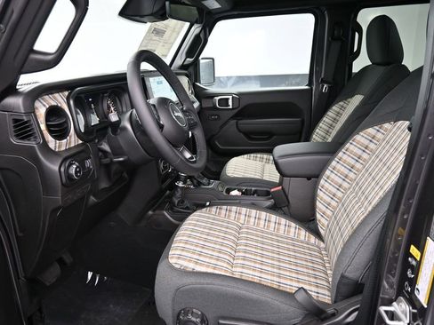 New 2026 Jeep Gladiator Sport AWD/4WD image 10