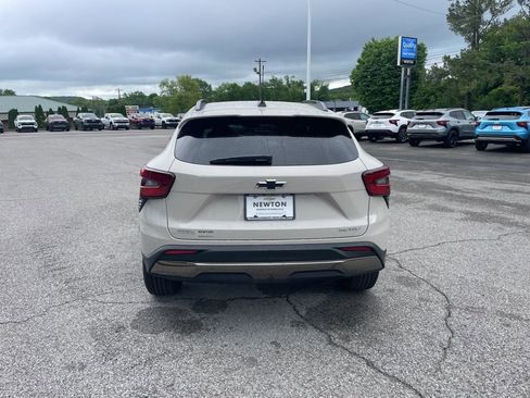 New 2026 Chevrolet Trax ACTIV FWD image 42