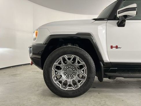 Used 2025 GMC Hummer EV 3X w/ LPO, Sport Package image 34