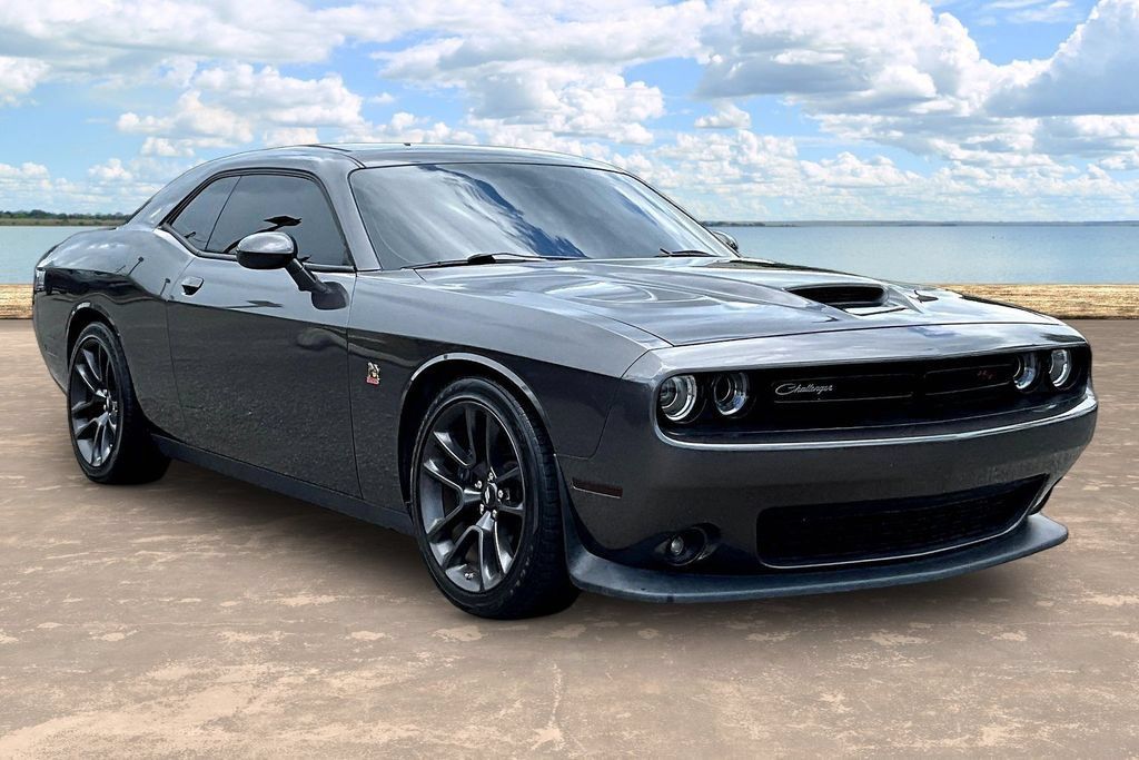 Used 2021 Dodge Challenger R/T Scat Pack RWD image 3