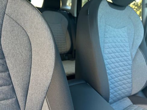 Used 2025 Volkswagen Tiguan S image 37