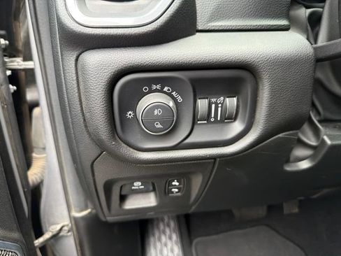 Used 2025 RAM 1500 Laramie AWD/4WD image 11