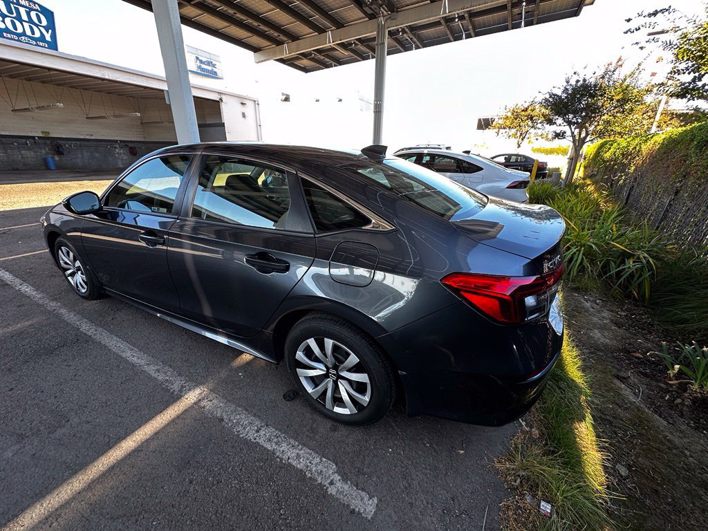 Used 2023 Honda Civic LX image 16