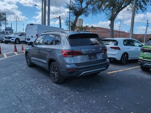 Used 2022 Volkswagen Taos S image 4