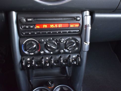 Used 2006 MINI Cooper Hardtop image 26