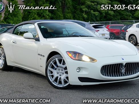 Used 2012 Maserati GranTurismo Convertible RWD image 1