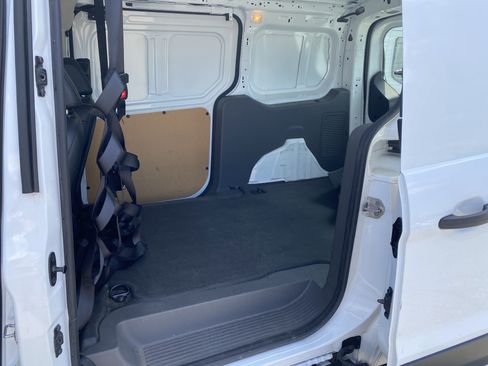 Used 2023 Ford Transit Connect XL FWD image 16