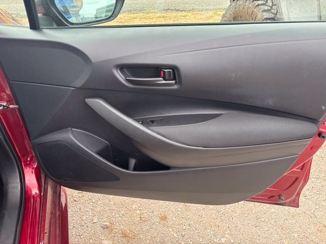 Used 2026 Toyota Corolla LE FWD image 6