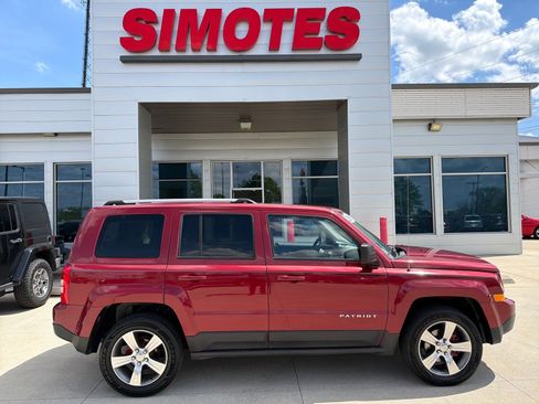 Used 2017 Jeep Patriot High Altitude image 1