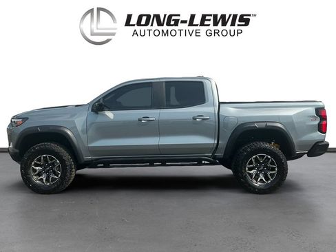 Used 2025 Chevrolet Colorado ZR2 w/ Technology Package AWD/4WD image 2