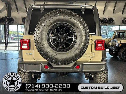 Used 2022 Jeep Wrangler Unlimited Rubicon 4xe w/ Safety Group AWD/4WD image 11