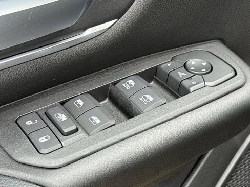 New 2026 RAM 1500 4x4 Crew Cab image 20