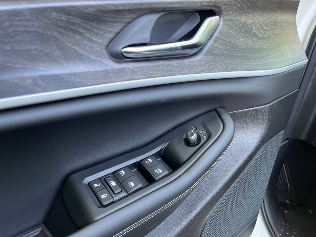 New 2026 Jeep Grand Cherokee Altitude AWD/4WD image 22