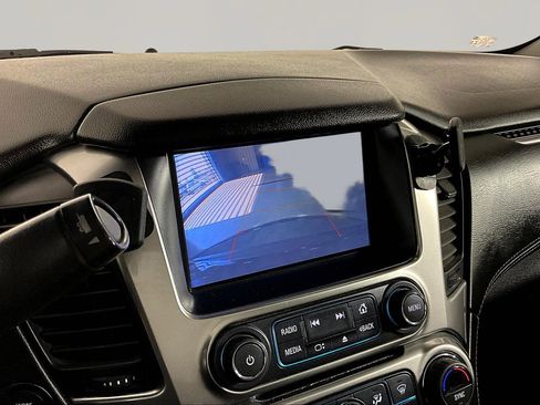 Used 2018 Chevrolet Tahoe LT w/ Luxury Package image 14