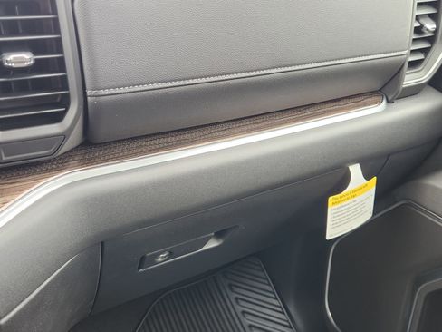 New 2026 GMC Sierra 1500 Elevation image 23