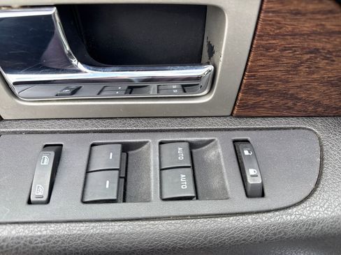 Used 2013 Ford F150 Lariat w/ Luxury Equipment Group AWD/4WD image 13