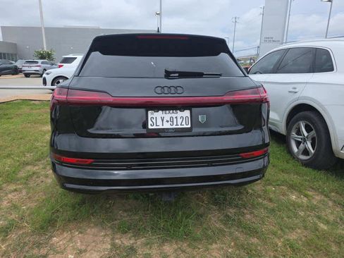Used 2023 Audi e-tron Premium Plus w/ Premium Plus Package AWD/4WD image 5