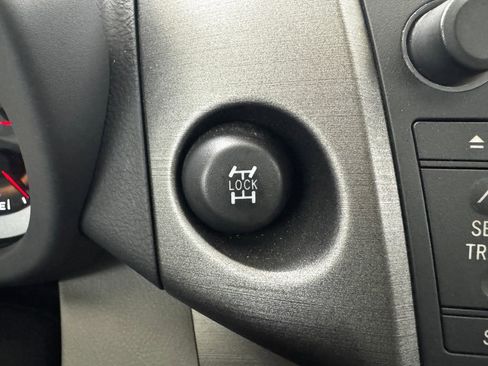 Used 2010 Toyota RAV4 4WD image 21