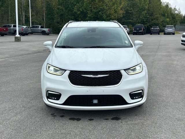 Used 2022 Chrysler Pacifica Touring-L FWD image 8