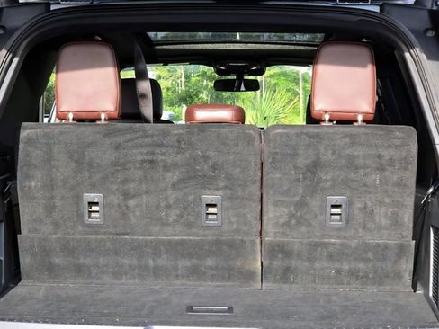 Used 2023 Ford Expedition Limited RWD image 12