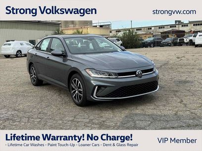 New 2025 Volkswagen Jetta SE