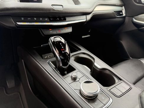 Used 2023 Cadillac XT4 Premium Luxury image 17