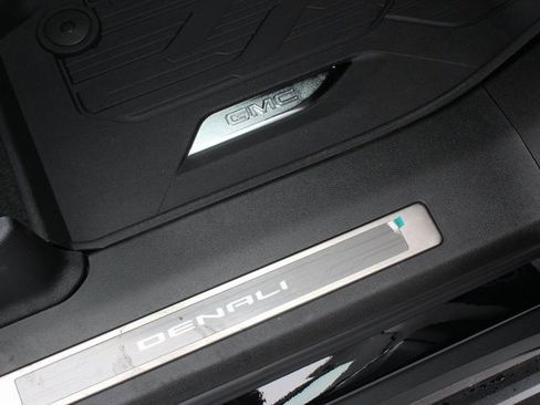 New 2026 GMC Yukon Denali Ultimate image 38