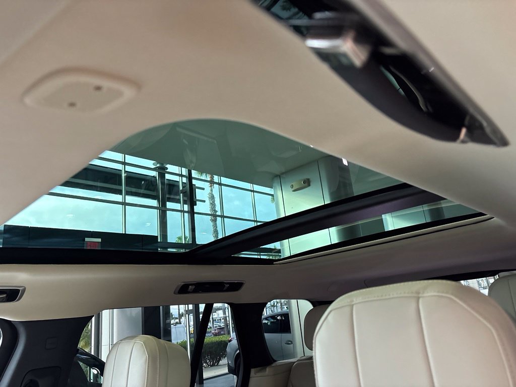 Used 2023 Land Rover Range Rover SE AWD/4WD image 27