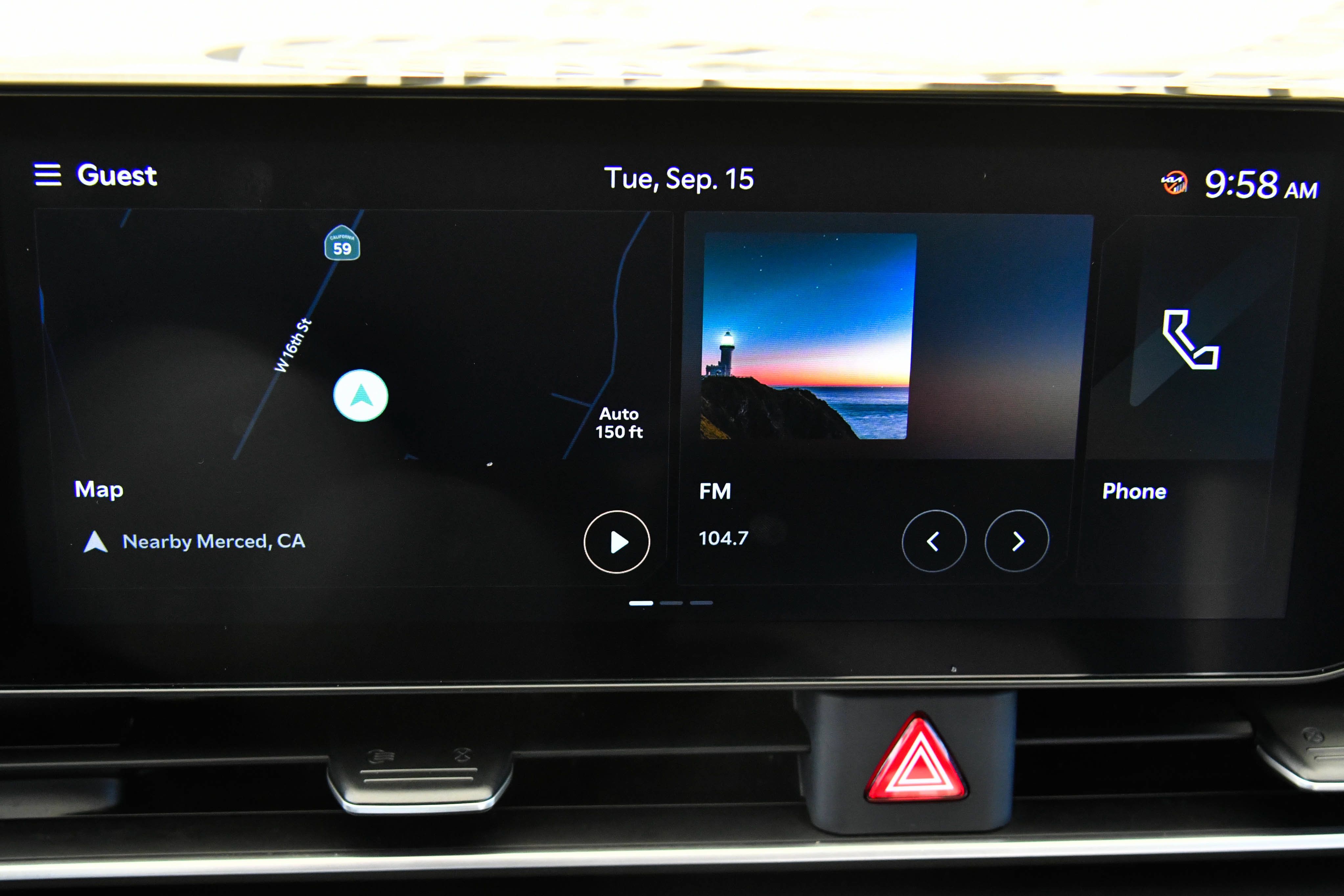 Used 2025 Kia Carnival FWD image 23