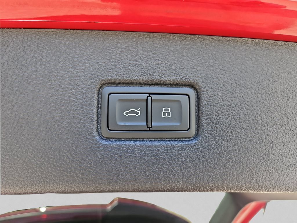 Certified 2025 Audi SQ7 Prestige w/ Prestige Package AWD/4WD image 25