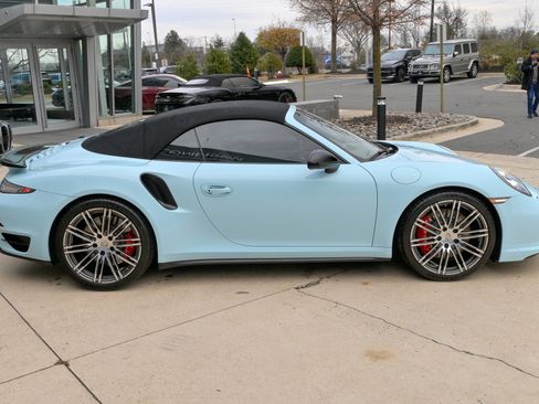 Used 2015 Porsche 911 Turbo image 4