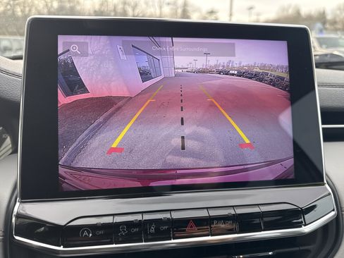 Used 2022 Jeep Compass Limited w/ Sun and Sound Group image 28