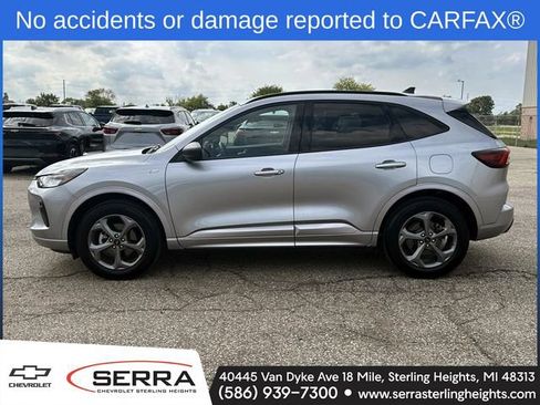 Used 2024 Ford Escape ST-Line w/ Tech Pack #1 AWD/4WD image 2