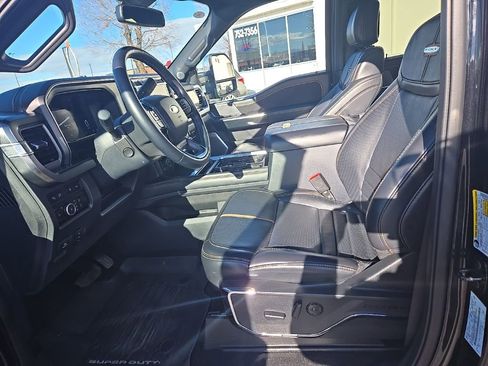 Used 2024 Ford F250 Platinum w/ Tremor Off-Road Package image 12