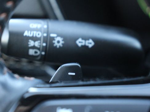 Used 2025 Honda CR-V Sport Touring image 26