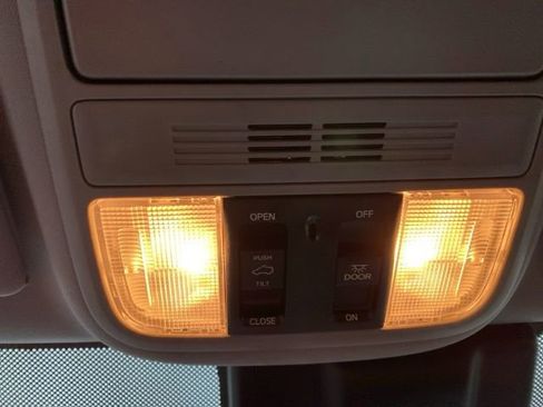 Used 2020 Honda Odyssey EX-L image 24