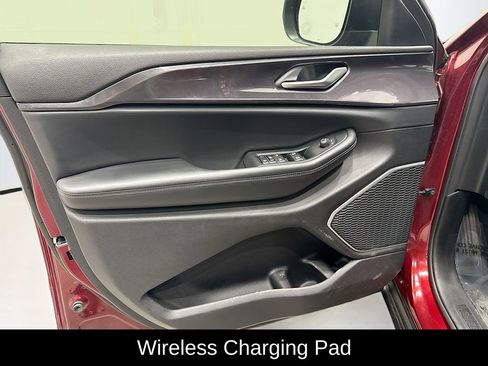 Used 2021 Jeep Grand Cherokee L Laredo w/ Luxury Tech Group I image 17