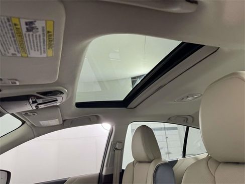 Certified 2025 Subaru Legacy Limited image 31