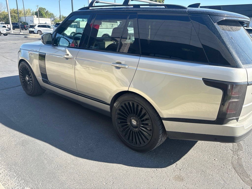 Used 2019 Land Rover Range Rover Supercharged AWD/4WD image 4
