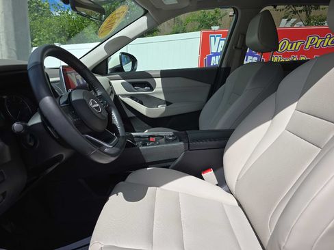 Used 2023 Nissan Rogue SV w/ SV Premium B Package AWD/4WD image 17