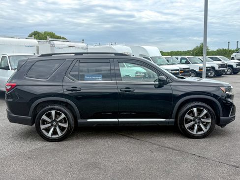 Used 2023 Honda Pilot Elite image 9
