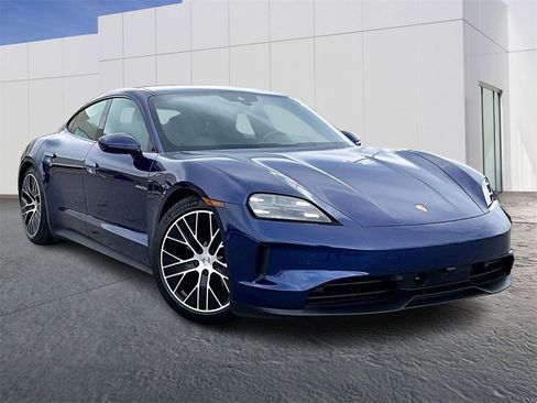 Used 2025 Porsche Taycan image 9