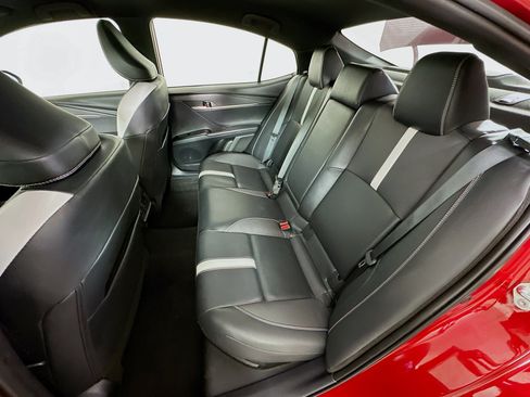 Used 2025 Toyota Camry SE FWD image 26