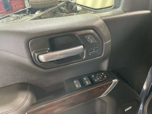 Used 2022 GMC Sierra 1500 SLT w/ SLT Premium Plus Package AWD/4WD image 13