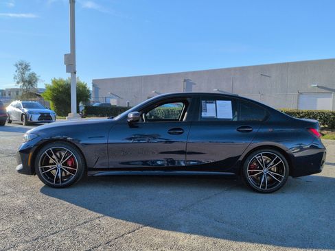Certified 2024 BMW 330i Sedan w/ M Sport Package image 7